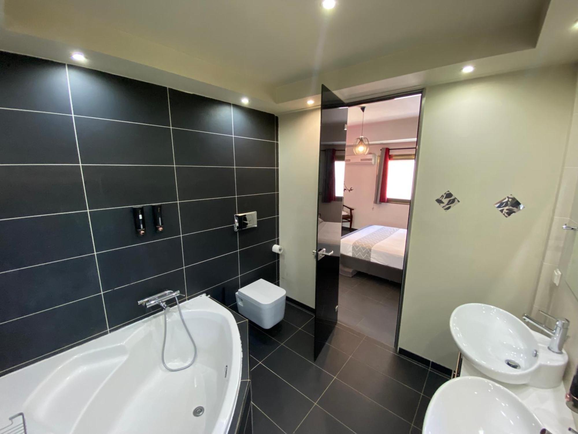 Luxury View Apartment 10Min From Athens Airport Koropíon Exterior foto