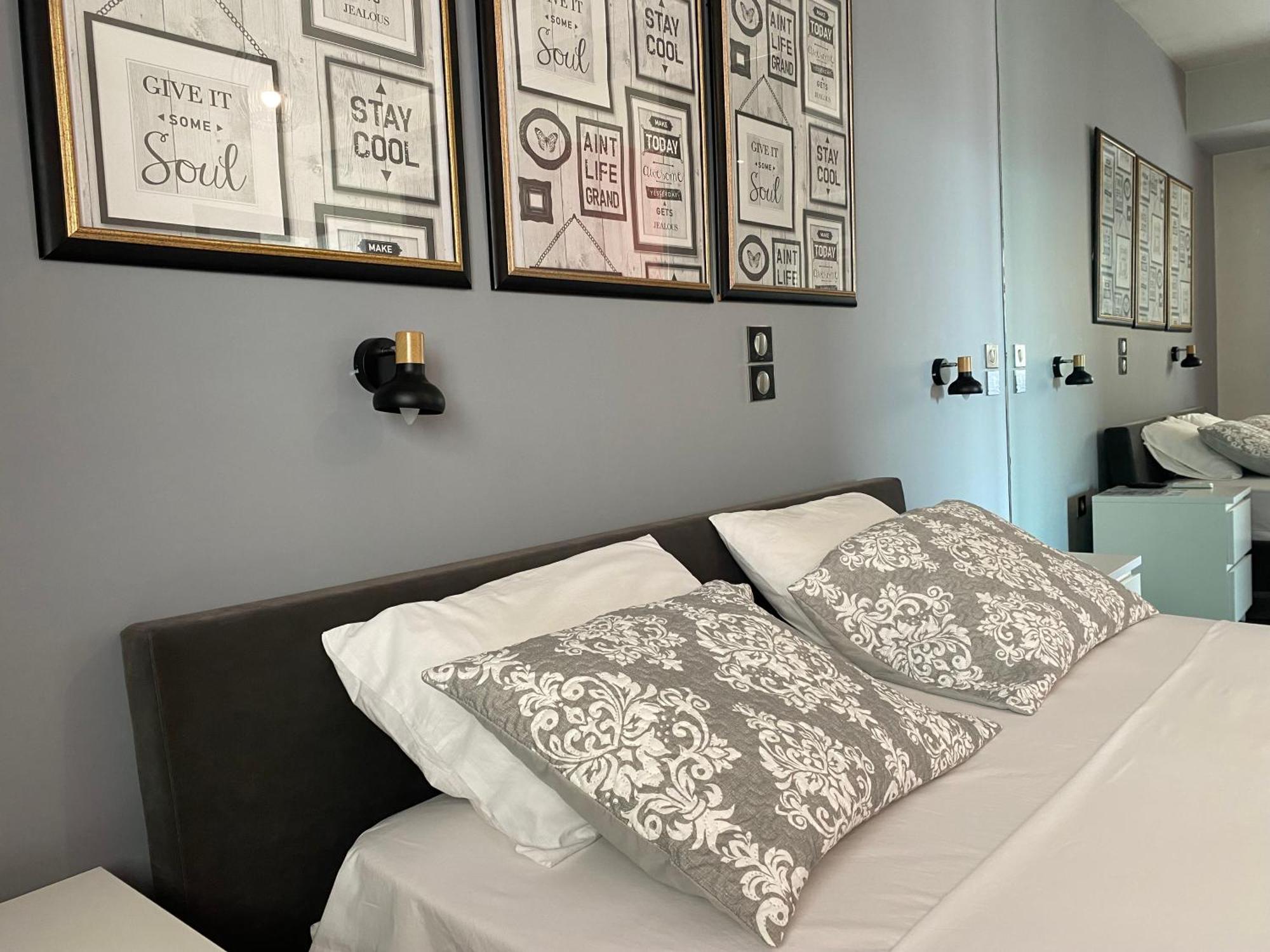 Luxury View Apartment 10Min From Athens Airport Koropíon Exterior foto